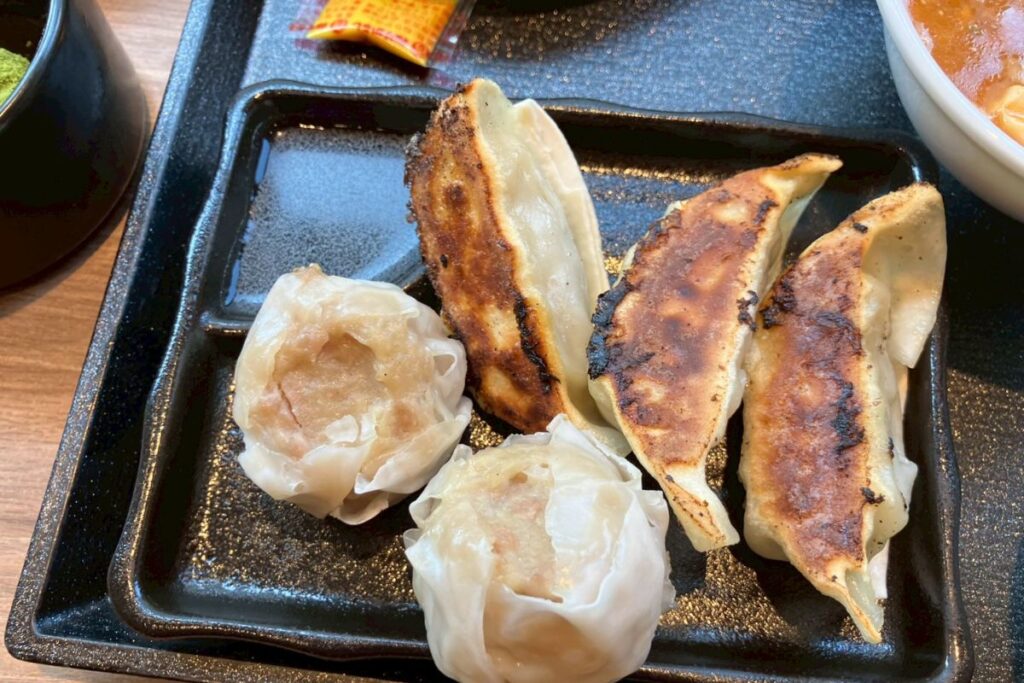 餃子と焼売