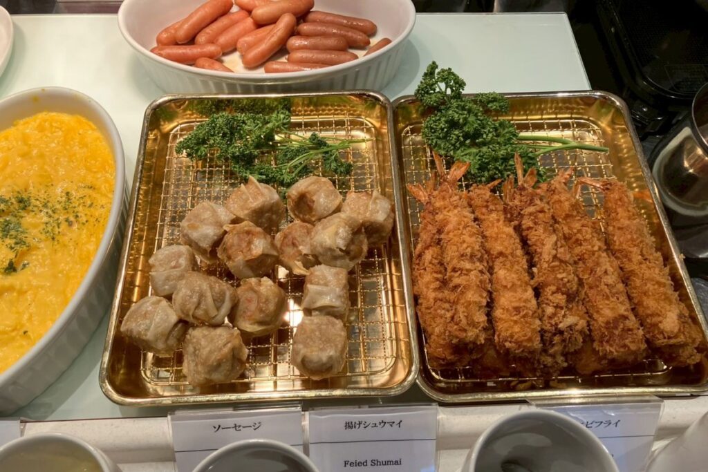 ソーセージと揚げ焼売、エビフライ