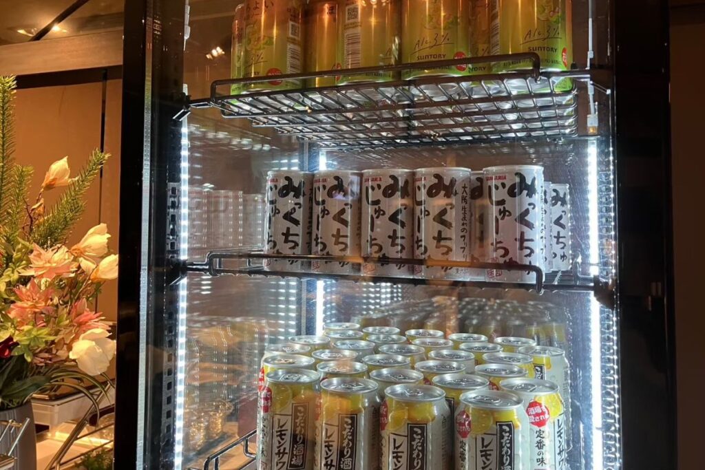 ドーミーインのラウンジにあったレモンサワーやハイボール