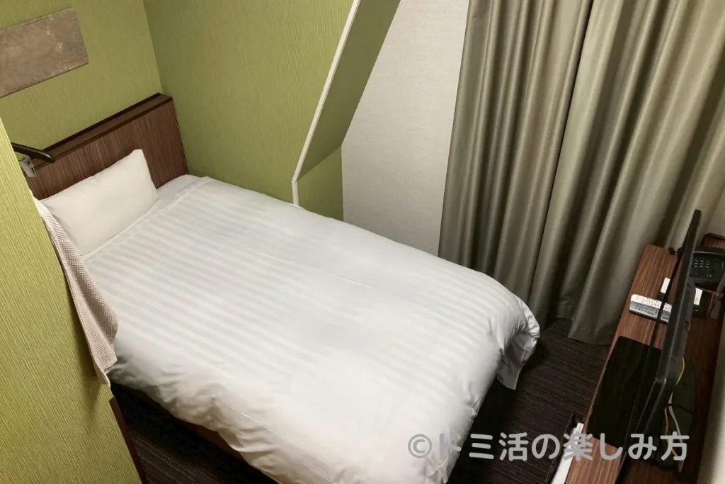ドーミーインPREMIUM神田で宿泊したシングルルーム1115室の部屋