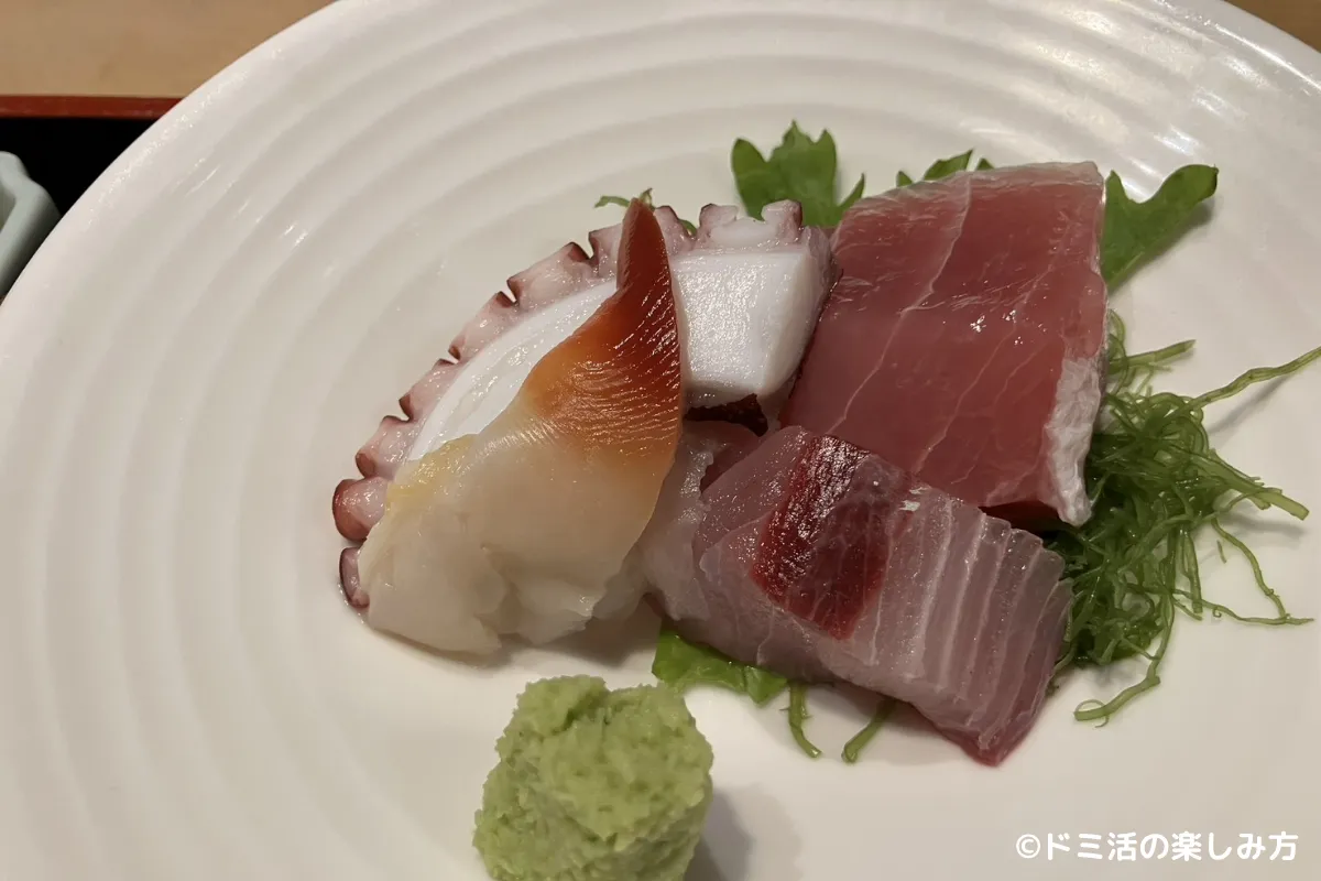 季の庭 銀座店のお刺身定食のお刺身の写真