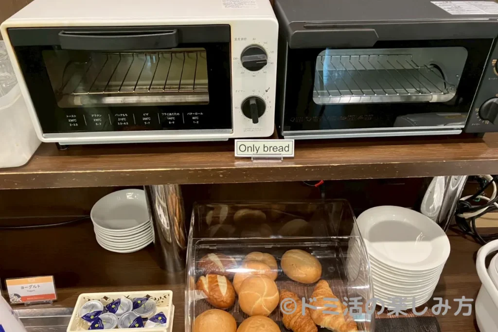 ホテル ルートインの朝食バイキングのパン