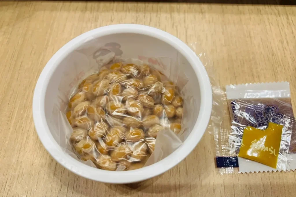 ねばねば丼に乗せた水戸納豆