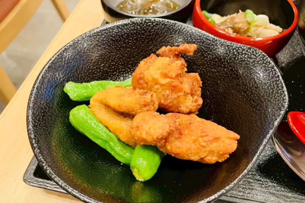 ドーミーイン水戸の朝食バイキングで食べたあんこうの唐揚げ