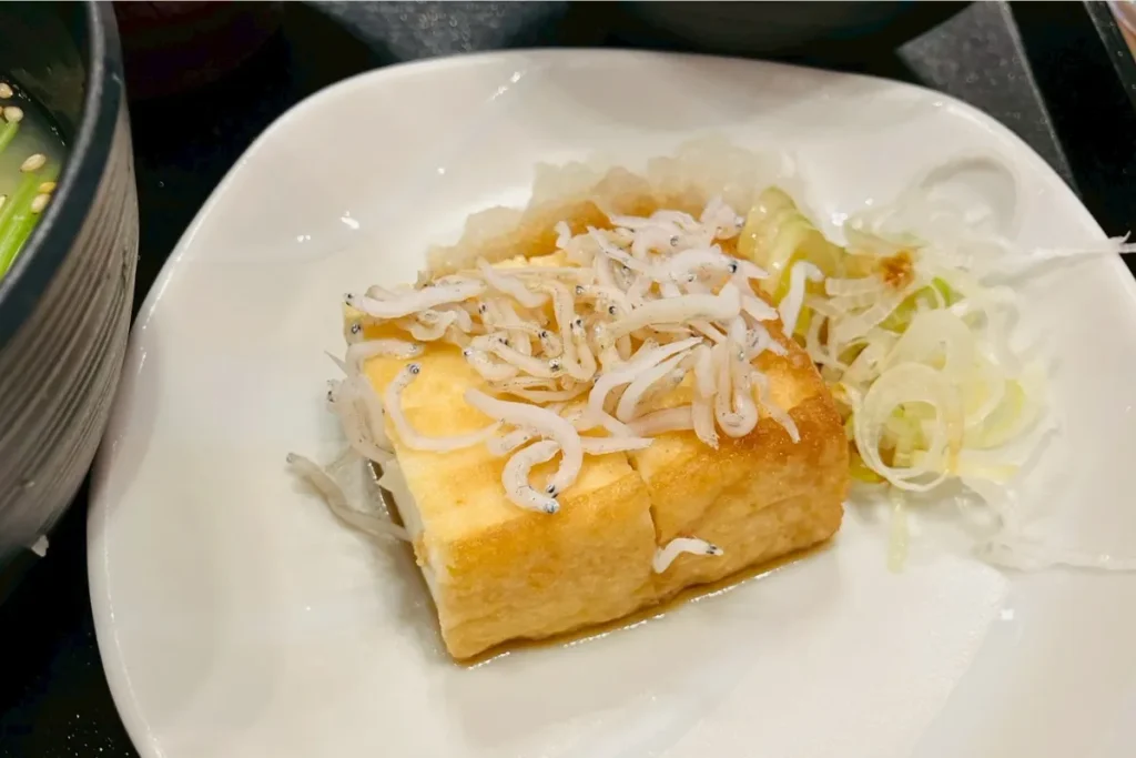 ドーミーイン水戸の朝食バイキングで食べた絹厚揚げ焼き