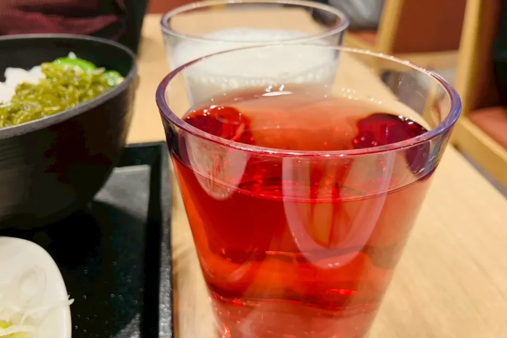 ドーミーイン水戸の朝食バイキングで飲んだ梅ジュース