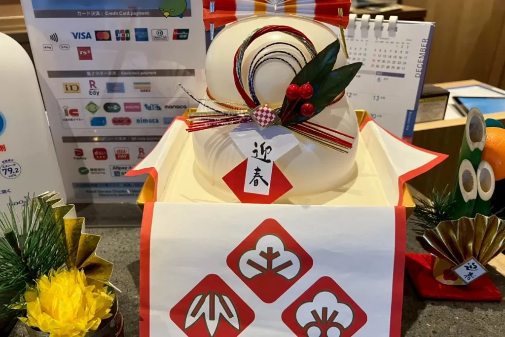 ドーミーイン水戸にあった新年の飾り付け