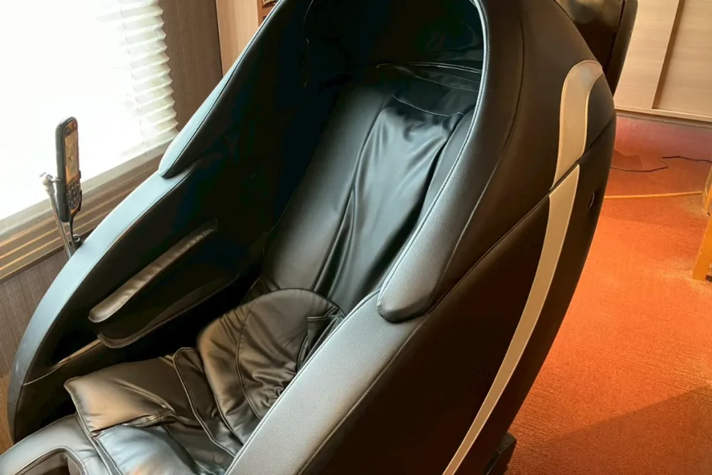 ドーミーインPREMIUM東京小伝馬町のマッサージ機