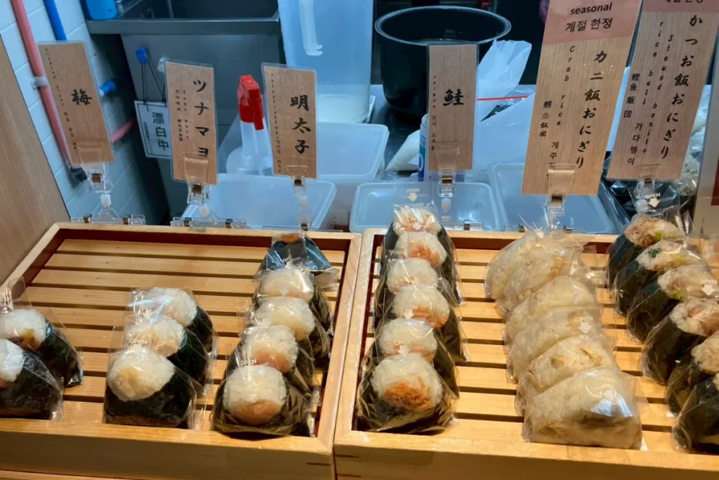 ドーミーイン上野・御徒町の朝食のおにぎり6種