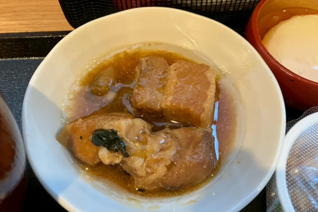 ドーミーイン上野・御徒町の朝食で食べた豚の角煮