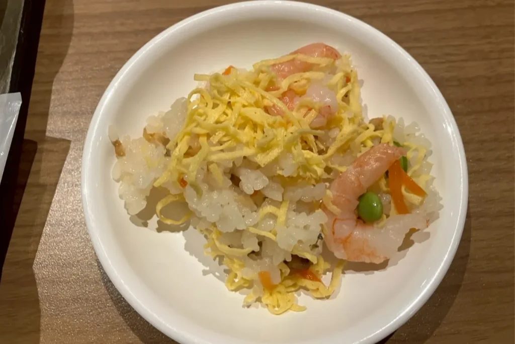 京都 梅小路 花伝抄の朝食バイキングで食べたちらし寿司