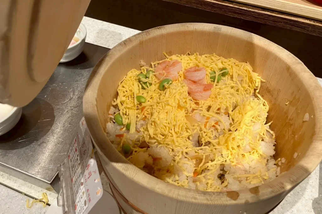 京都 梅小路 花伝抄の朝食バイキングのちらし寿司