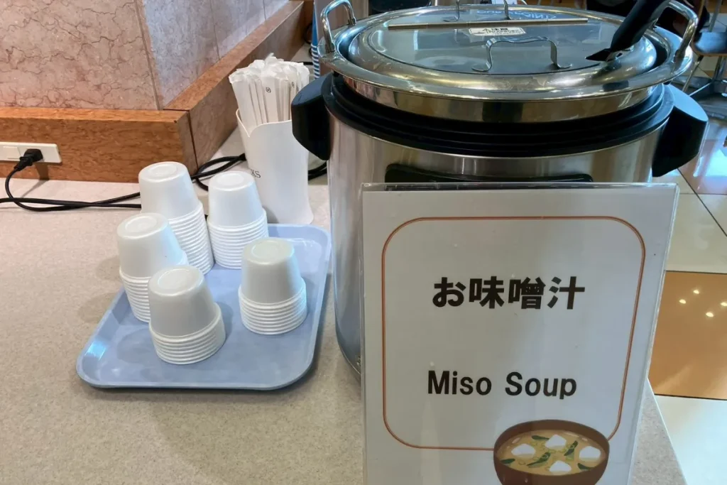東横インの朝食バイキングのお味噌汁