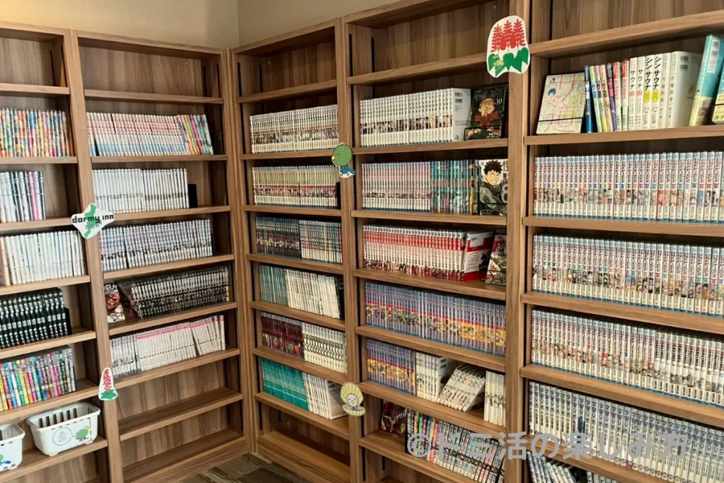 ドーミーイン四日市の湯上がり処にある漫画コーナー