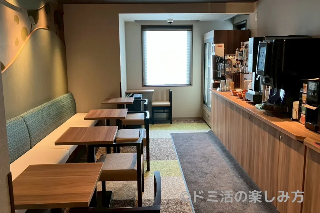 ドーミーイン四日市のDOMINISTA CLUBラウンジの設備・座席