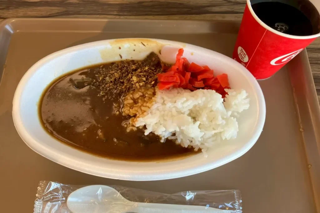 安心お宿の朝ごはんのカレーの画像