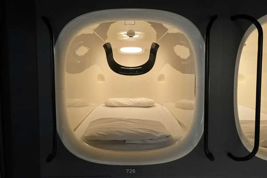 カプセルホテルが汚いってホント？実際に泊まった方の感想が知りたいです。