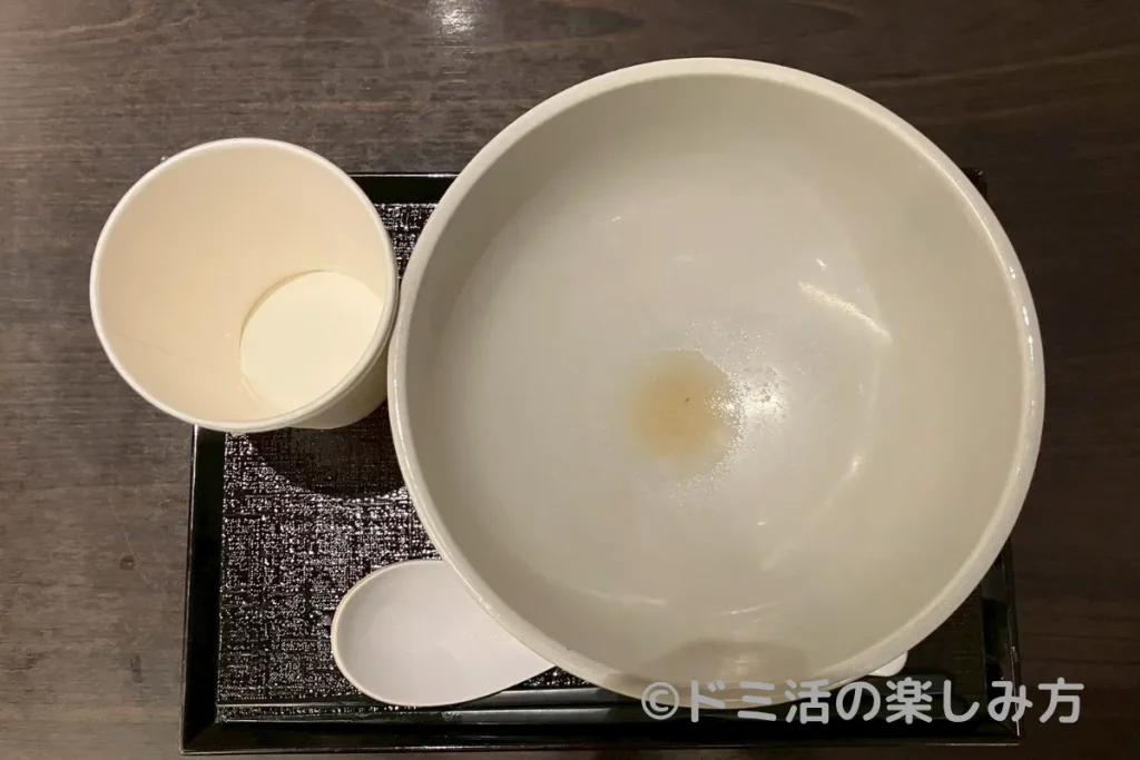 ドーミーイン長野の夜鳴きそばを食べ終わった器の写真