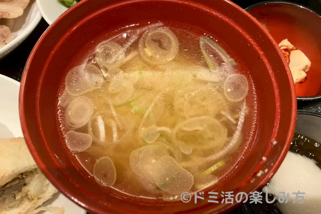 ドーミーイン長野の朝食で食べられる浅利の味噌汁