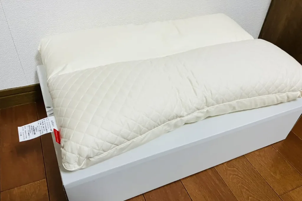 DOMINISTOREオリジナル枕の開封後の写真