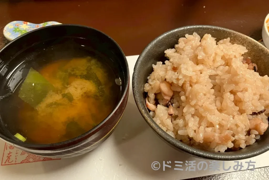 大海老の夕食のしめで食べたたこ飯・味噌汁