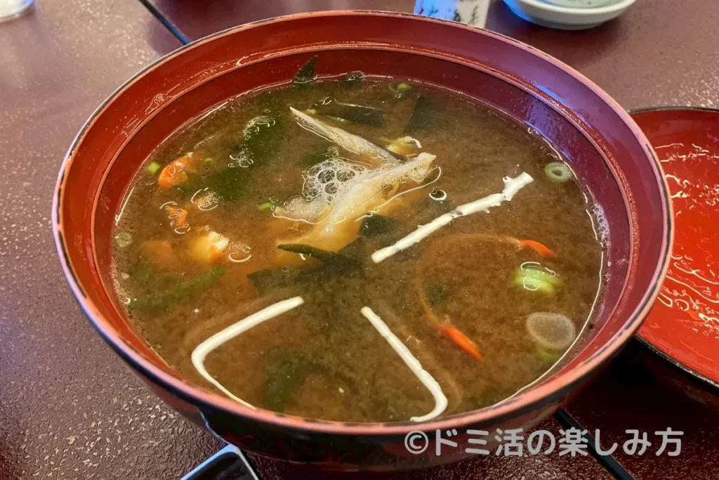 大海老の朝食で食べたお味噌汁
