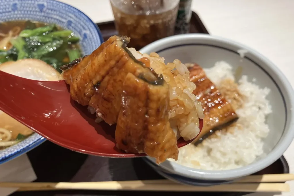 セゾンプラチナアメックスのプライオリティパスの特典で食べた中部国際空港内のうな丼の画像