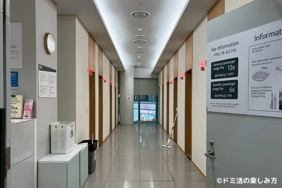 仁川国際空港T2のSKY HUB LOUNGE（スカイハブラウンジ）のシャワーエリアの写真