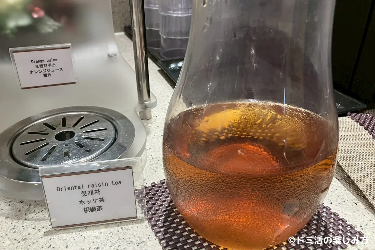 ドーミーインEXPRESSソウル仁寺洞の朝食バイキングのホッケ茶の写真